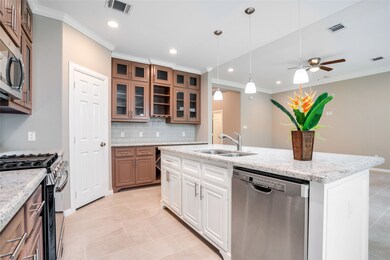 7813 Maxroy St, Houston, TX 77088 - photo 6