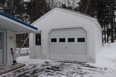 4 1 car detached garage convenient to en