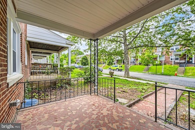 133 N Edgewood St, Baltimore, MD 21229 - photo 3