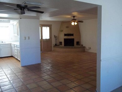 waltann family room