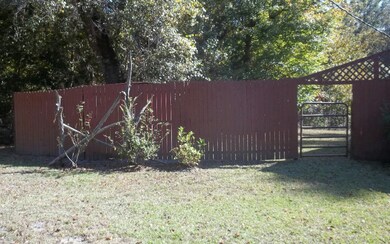 3663 SW Wilson Springs Rd, Fort White, FL 32038 - photo 4