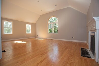 9 Attitash Ave, Merrimac, MA 01860 - photo 2