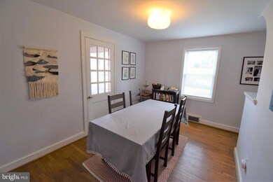 9508 Monroe St, Silver Spring, MD 20910 - photo 5