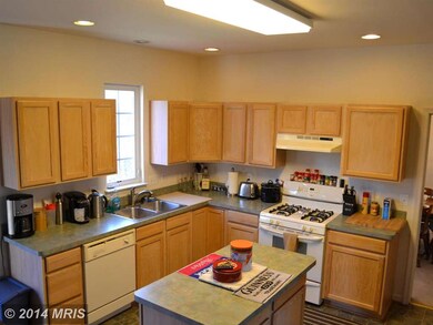 6013 Hot Spring Ln, Fredericksburg, VA 22407 - photo 6