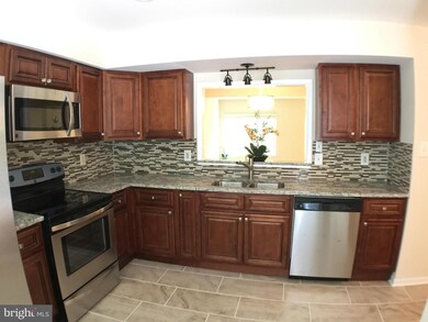 11509 Summer Oak Dr, Germantown, MD 20874 - photo 3