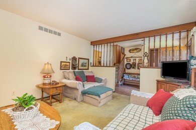 401 N Wright St, Griffith, IN 46319 - photo 3