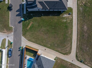 113 Hedgemoore Ct, Youngsville, LA 70592 - photo 4