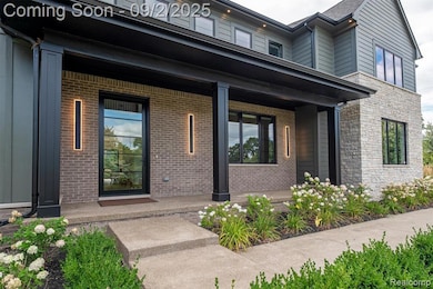 Property entrance featuring a porch