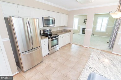 9716 Walthorne Ct, Burke, VA 22015 - photo 7