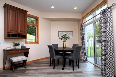 13954 Shoreside Cir, Savage, MN 55378 - photo 4