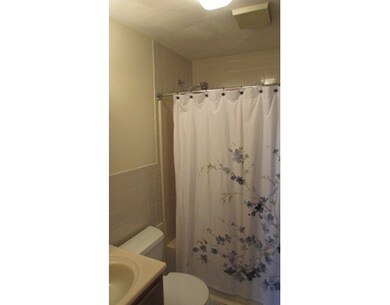 8 Longmeadow Dr unit 32, Rowley, MA 01969 - photo 6