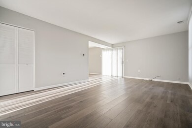 9035 N Laurel Rd unit A, Laurel, MD 20723 - photo 6