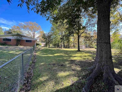 300 Redwater Rd, Wake Village, TX 75501 - photo 2