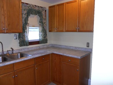 11 Library St, Allenstown, NH 03275 - photo 3