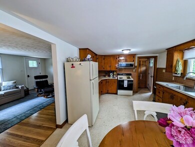 71 Osgood Rd, Charlton, MA 01507 - photo 3