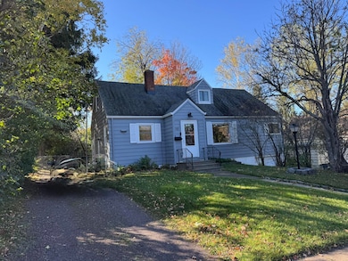 110 E Chisholm St, Duluth, MN 55803 - photo 2