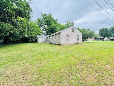 701 N State St, Wagoner, OK 74467 - photo 5