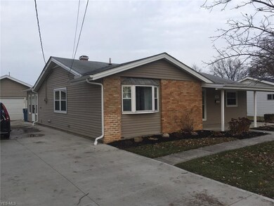 2153 E 39th St, Lorain, OH 44055 - photo 5