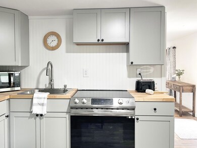 1501 Hooksett Rd unit Cabin 3, Hooksett, NH 03106 - photo 7