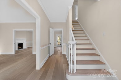 10409 Balmoral Cir, Charlotte, NC 28210 - photo 4