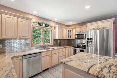 44 Roseland Dr, Fitchburg, MA 01420 - photo 7