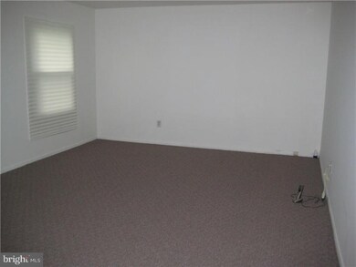 64 Pembrook Ln, Willingboro, NJ 08046 - photo 3