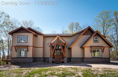 7058 Shade Tree Ln, Traverse City, MI 49685 - photo 2