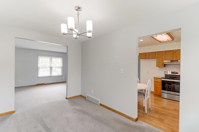 405 Finstock Ct, Columbus, OH 43230 - photo 5