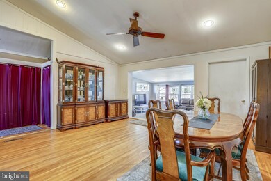 11105 Brandywine St, Kensington, MD 20895 - photo 7