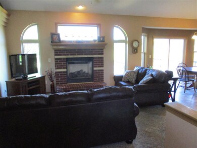 1069 N Old Trail Cir, Valley Center, KS 67147 - photo 5