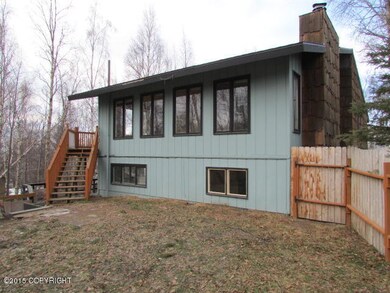 111-136586 Exterior Back.JPG