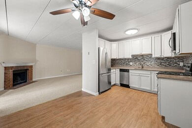 11 Barton Square unit 103, Salem, MA 01970 - photo 5