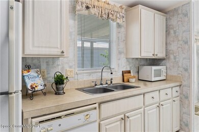 708 Oleander Cir, Sebastian, FL 32976 - photo 7