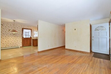 585 Maple St, Franklin, MA 02038 - photo 7