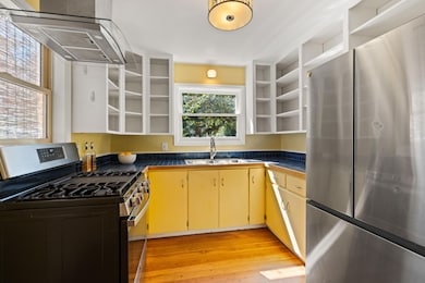 106 N 1st St, Talent, OR 97540 - photo 6