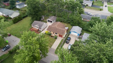 4295 Cedar Ave, West Bloomfield, MI 48323 - photo 5