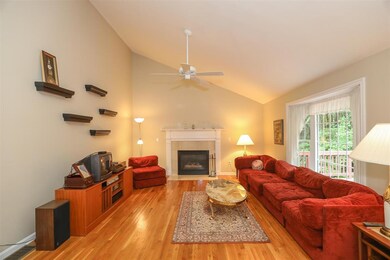 7 Castlegate Way unit U456, Nashua, NH 03063 - photo 4