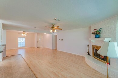 7339 Tall Pines Dr, Houston, TX 77088 - photo 7