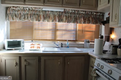 79 Maplewood, Cleveland, GA 30528 - photo 6