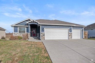 8685 Kinzie Jo's Way, Manhattan, KS 66502 - photo 2