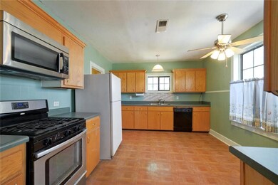 Kitchen complete with range/oven, microwave, dishw