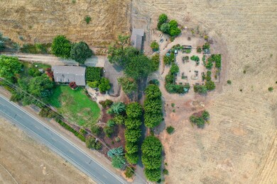 1439 Old Stage Rd, Central Point, OR 97502 - photo 5