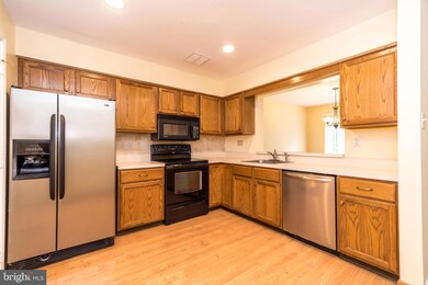122 Blackfriars Cir unit 89, Doylestown, PA 18901 - photo 6