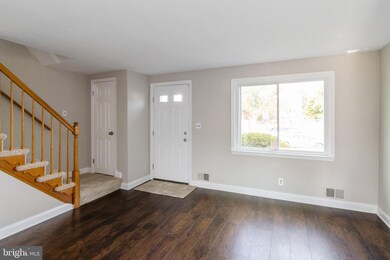 7704 Hillsway Ave, Parkville, MD 21234 - photo 2