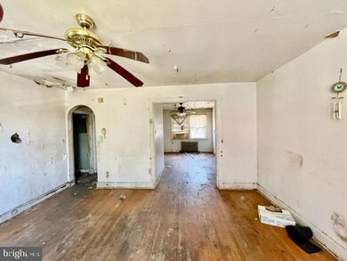 9 N Bernice Ave, Baltimore, MD 21229 - photo 6