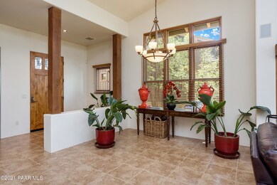 006_Dining Room