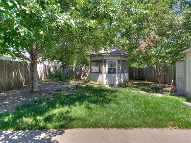 9-web-or-mls-1111 S 2nd St-10
