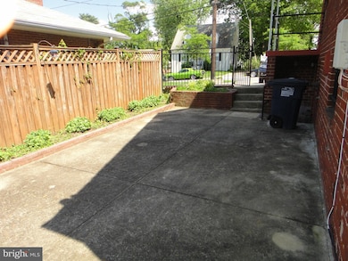 6506 8th Ave, Hyattsville, MD 20783 - photo 4