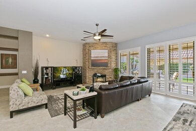 007_Living Room