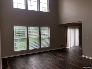 17501 Gateway Cir, Southfield, MI 48075 - photo 7